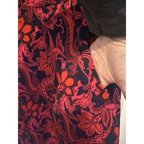 Lands End Colorful Floral Shift Stretch Dress Knee Length Size 12 Pockets - Picture 5 of 13